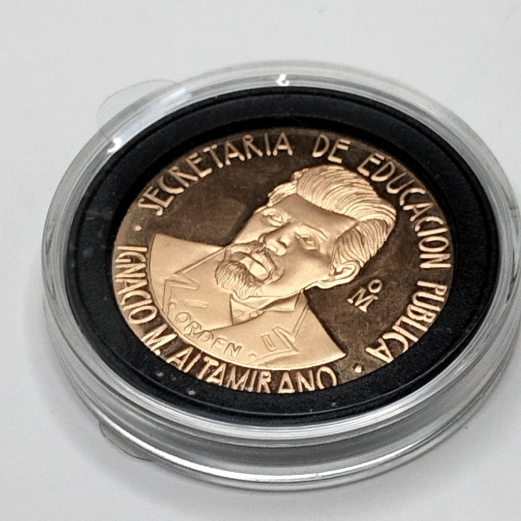 MEDALLA CONMEMORATIVA ORO 21 K 42 GRMS (SEMINUEVO)