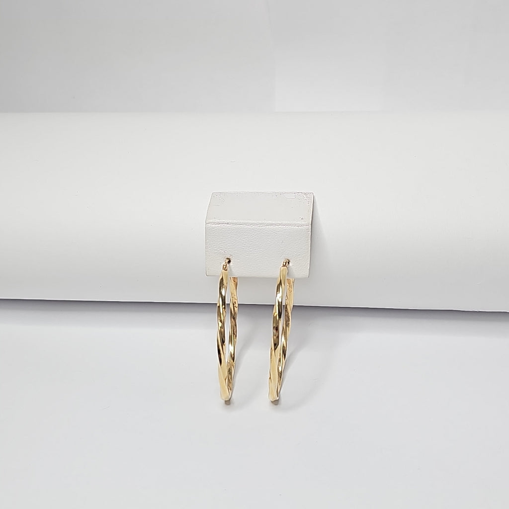 ARRACADAS PAR ORO 14 K 3.2 GRMS (SEMINUEVO)