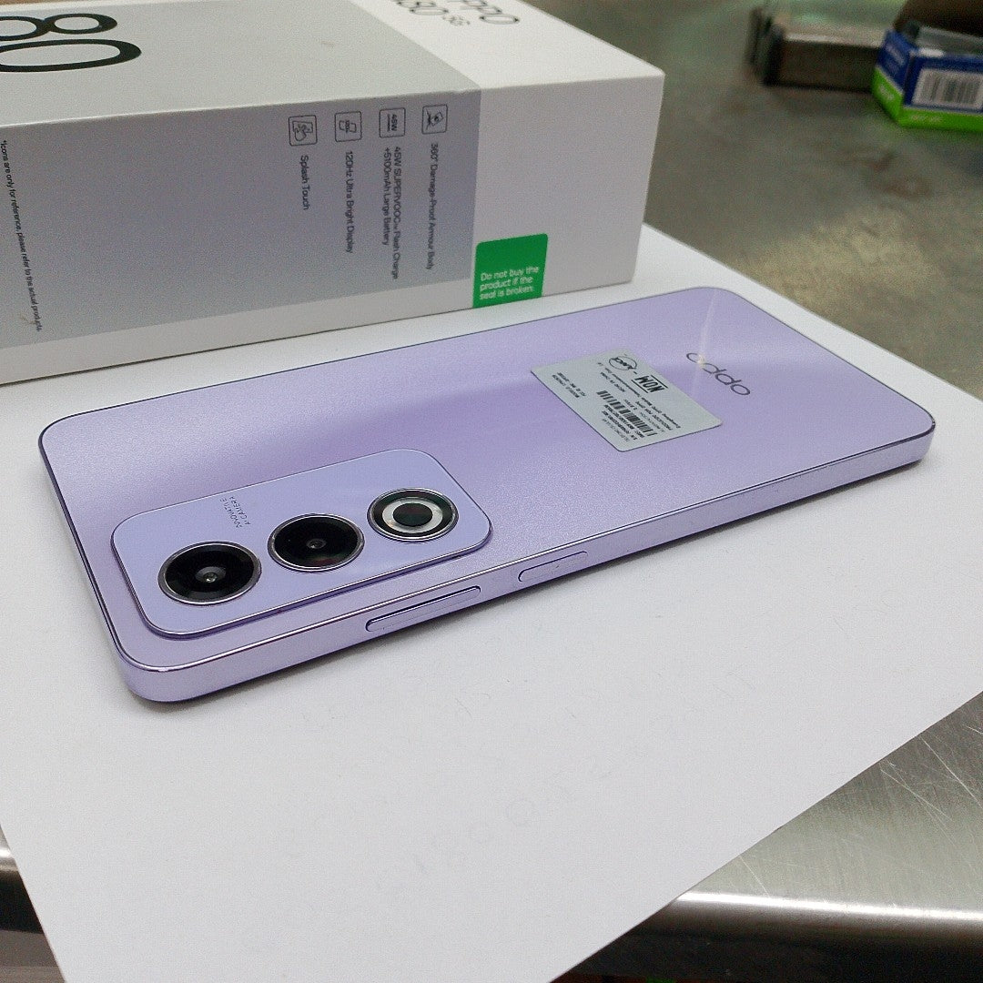 CELULAR OPPO A80 5G CPH2639 (2024) 256 GB 8 GB RAM (SEMINUEVO)
