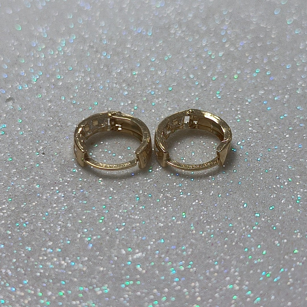 ARRACADAS PAR ORO 8 K 1.2 GRMS (SEMINUEVO)