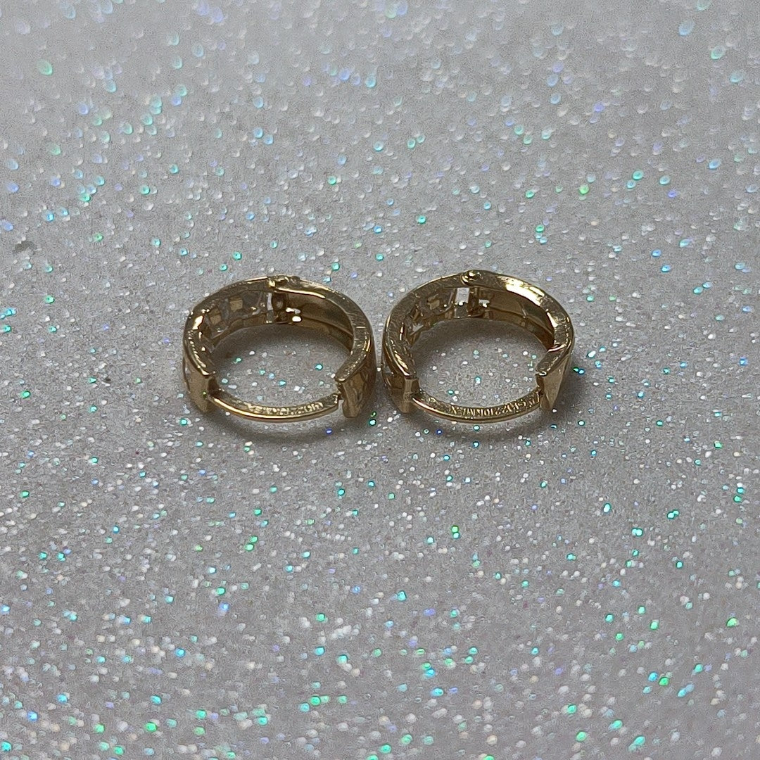 ARRACADAS PAR ORO 8 K 1.2 GRMS (SEMINUEVO)