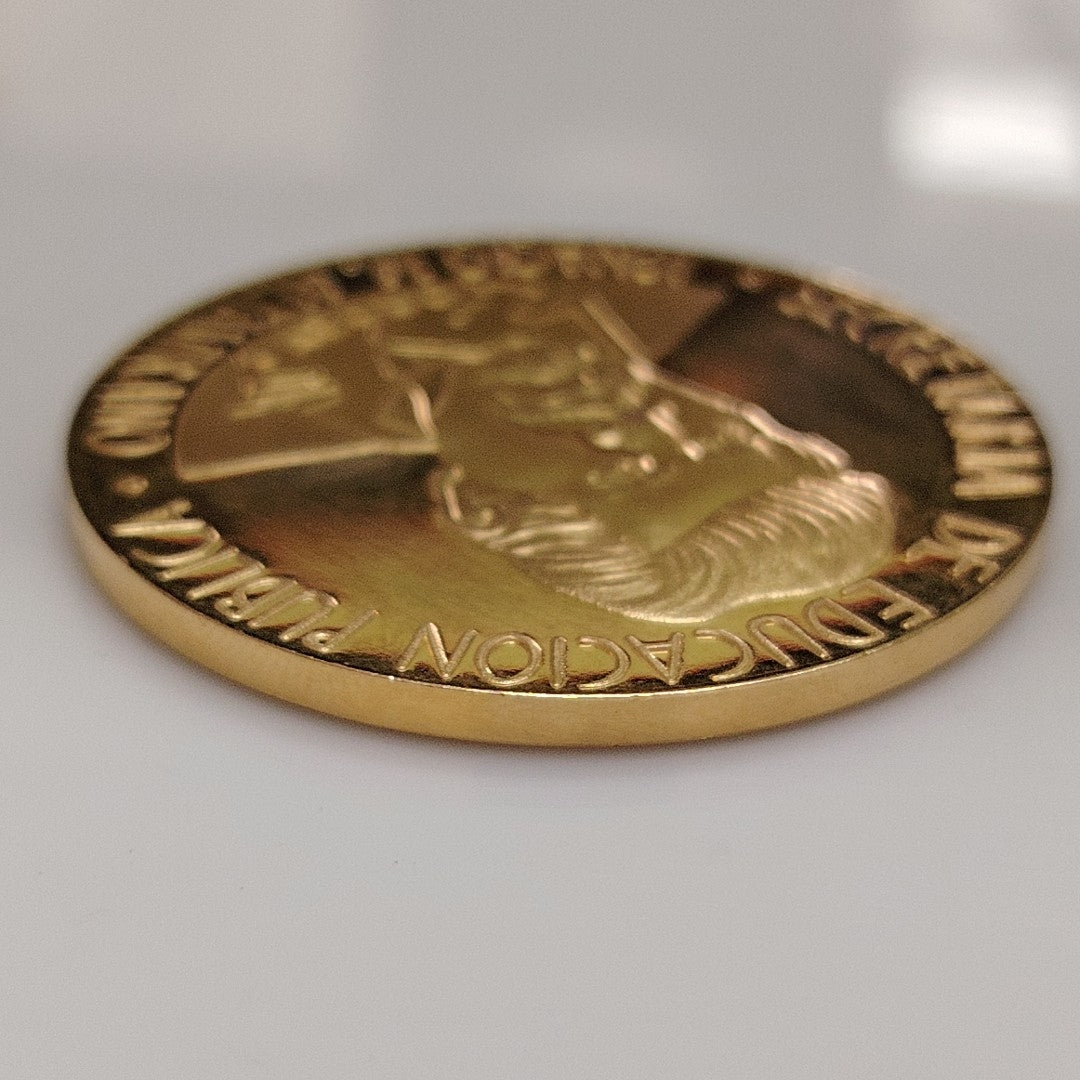 MEDALLA CONMEMORATIVA ORO 21 K 42.1 GRMS (SEMINUEVO)
