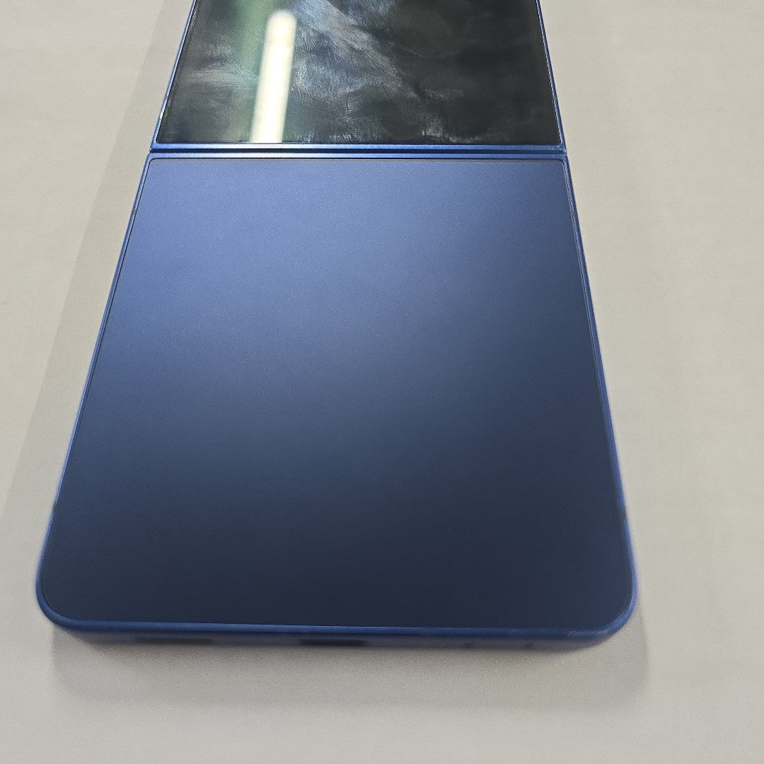 CELULAR SAMSUNG GALAXY Z FLIP 7 SM-F766B (2025) 512 GB 12 GB RAM (SEMINUEVO)