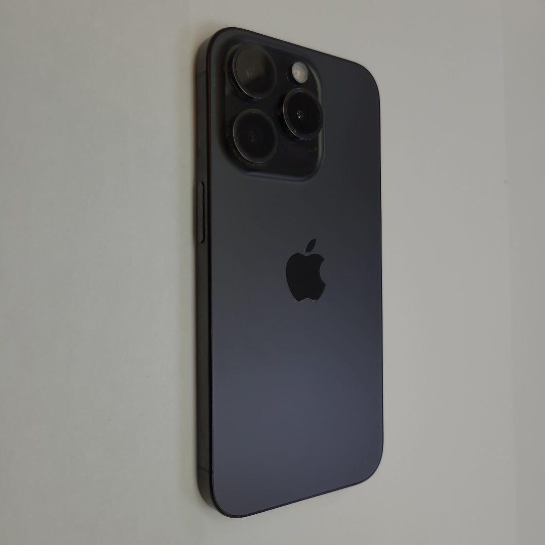 CELULAR APPLE IPHONE 15 PRO A3101 128 GB 8 GB RAM (SEMINUEVO)