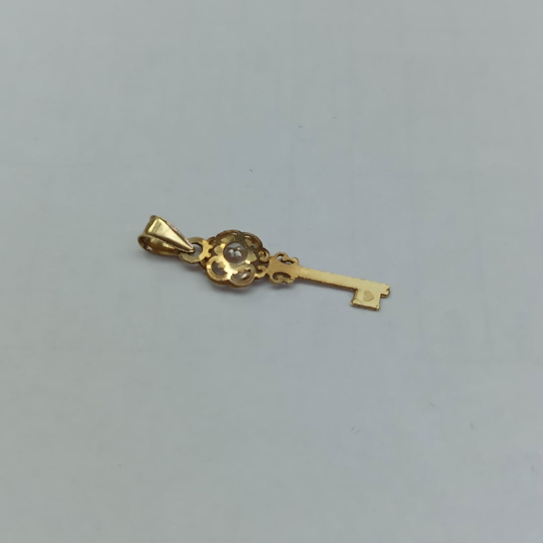 DIJE ORO 10 K 0.4 GRMS (SEMINUEVO)