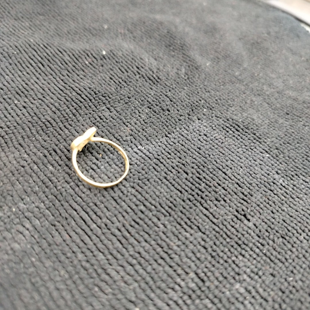 ANILLO ORO 10 K 1.5 GRMS (SEMINUEVO)