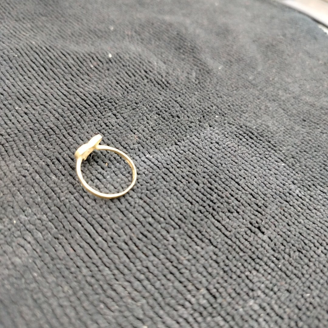 ANILLO ORO 10 K 1.5 GRMS (SEMINUEVO)