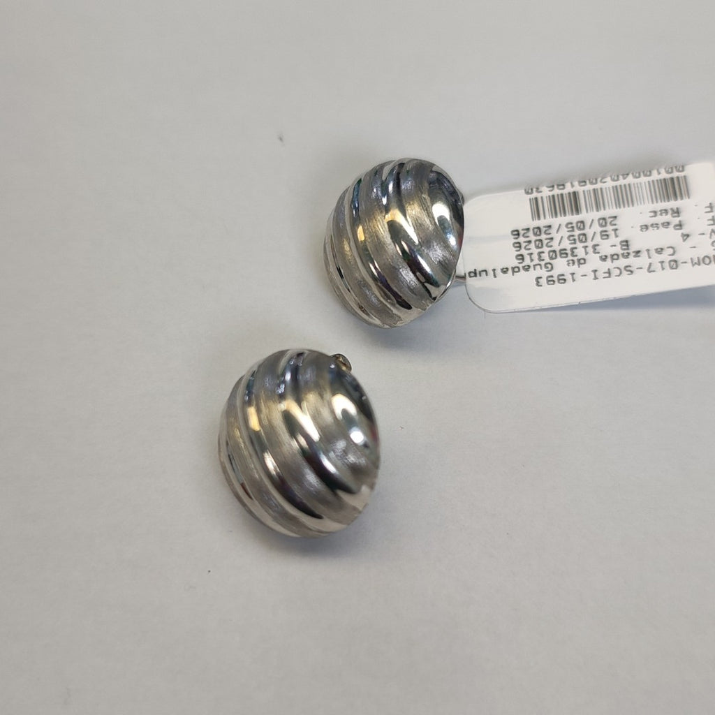 ARETES PAR ORO BLANCO 14 K 6.1 GRMS (SEMINUEVO)