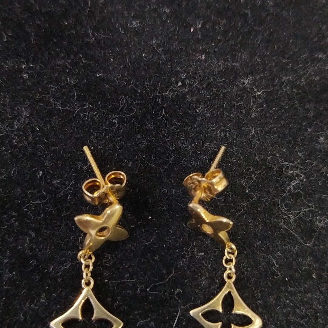 ARETES PAR ORO 14 K 2.5 GRMS (SEMINUEVO)