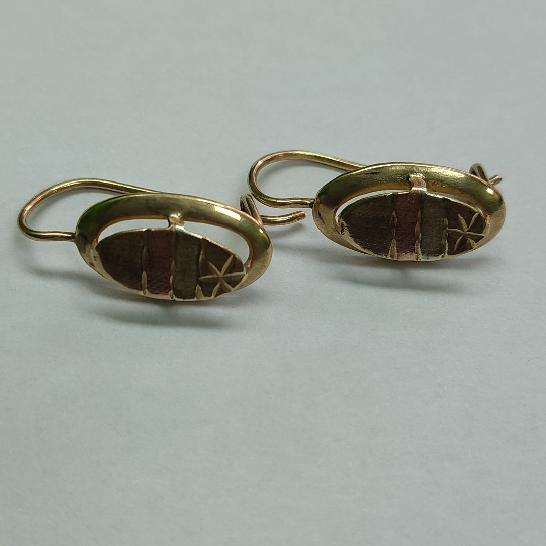 ARETES PAR ORO 8 K 1.5 GRMS (SEMINUEVO)