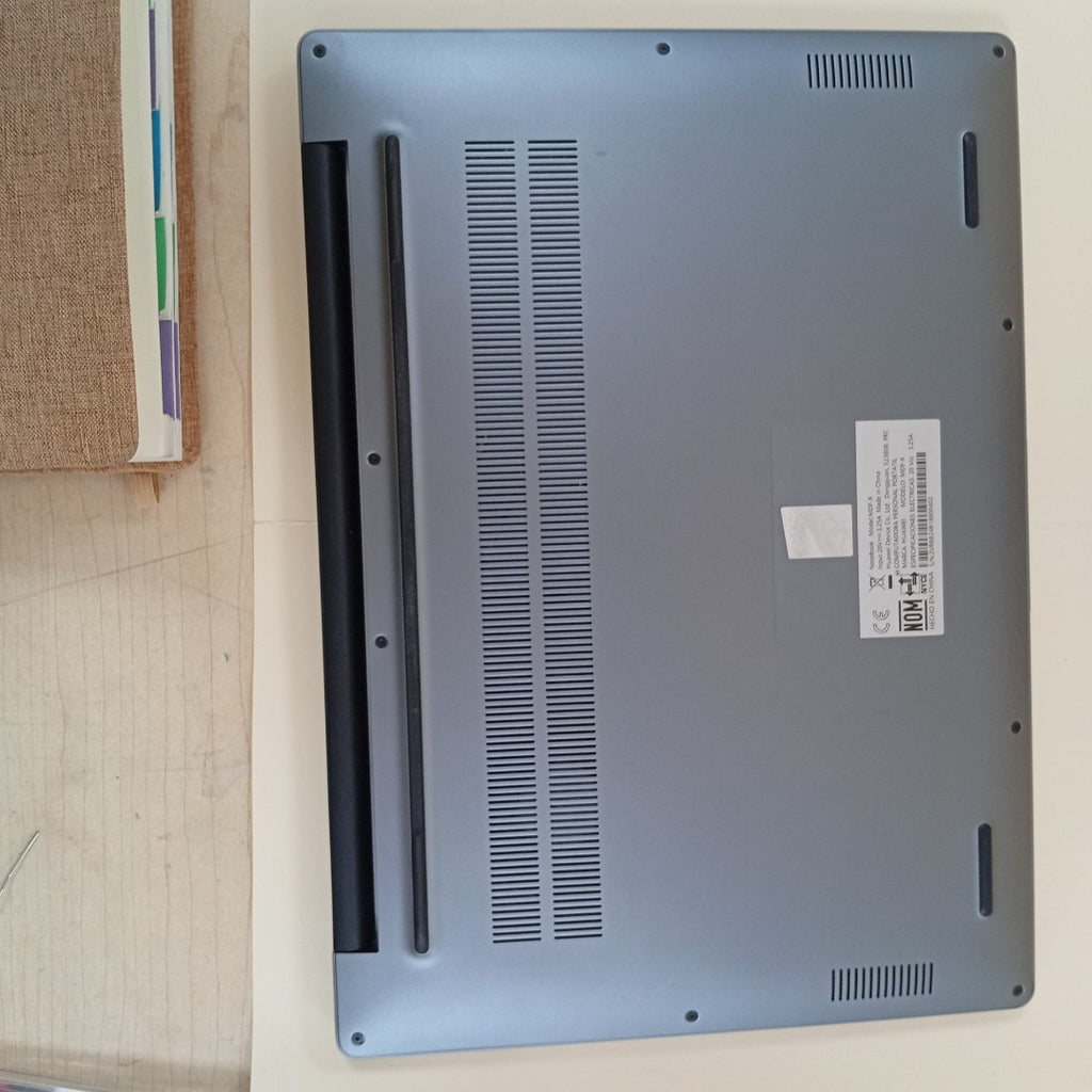 LAPTOP HUAWEI MATEBOOK D14 MDF-X (2024) 512 GB SSD 16 GB RAM (SEMINUEVO)
