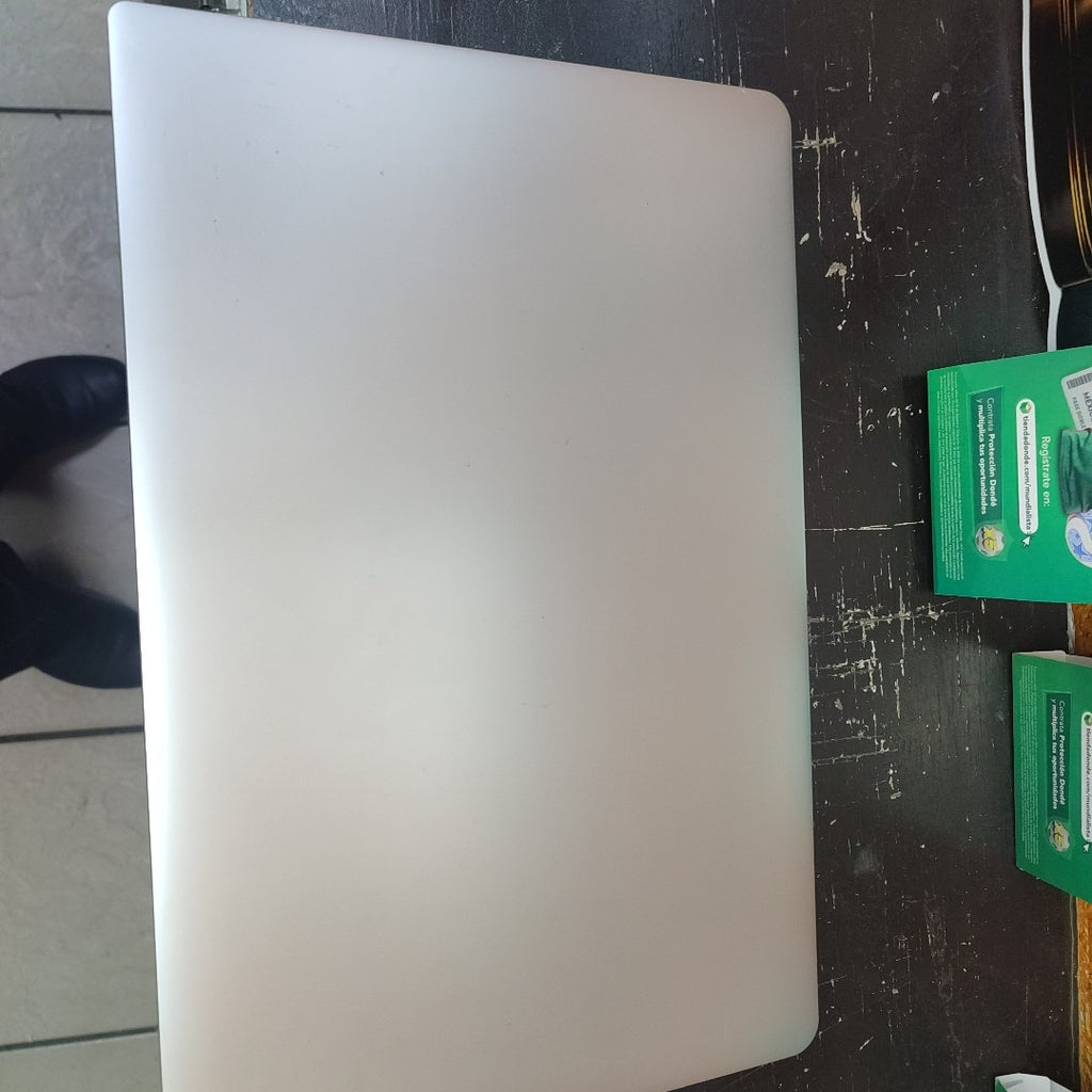 LAPTOP LENOVO IDEAPAD 1 15AMN7 (2023) 256 GB SSD 8 GB RAM (SEMINUEVO)