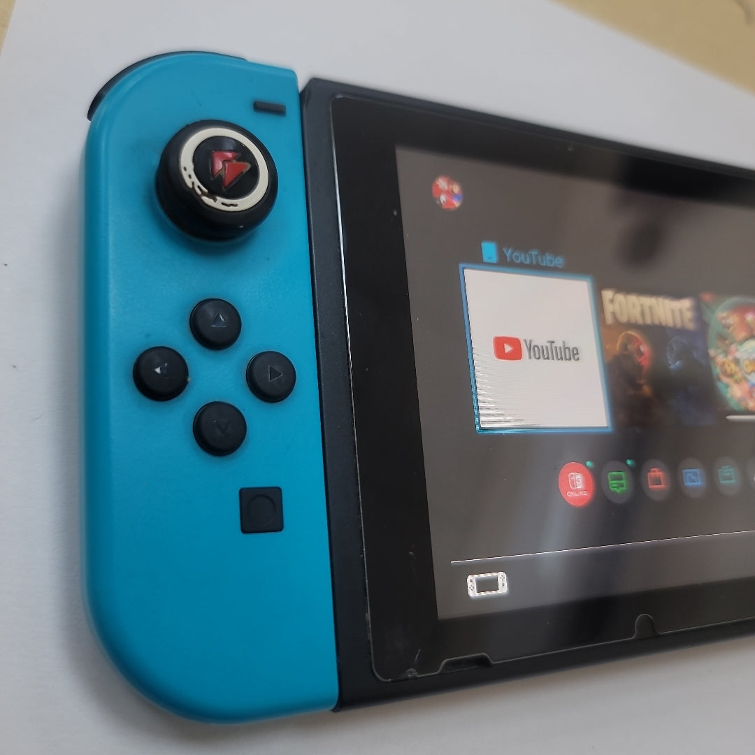 CONSOLA DE VIDEOJUEGO NINTENDO SWITCH 1.1 32 GB (SEMINUEVO)