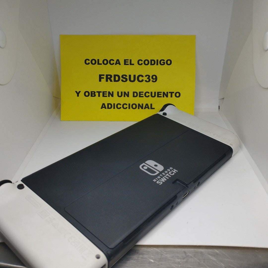 CONSOLA DE VIDEOJUEGO NINTENDO SWITCH OLED 64 GB (SEMINUEVO)