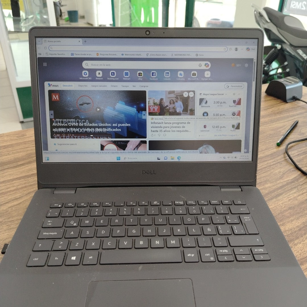 LAPTOP DELL VOSTRO 3400 (2022) 1 TB 8 GB RAM (SEMINUEVO)