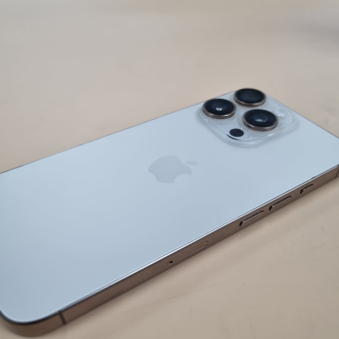 CELULAR APPLE IPHONE 16 PRO A3292 (2024) 128 GB 8 GB RAM (SEMINUEVO)