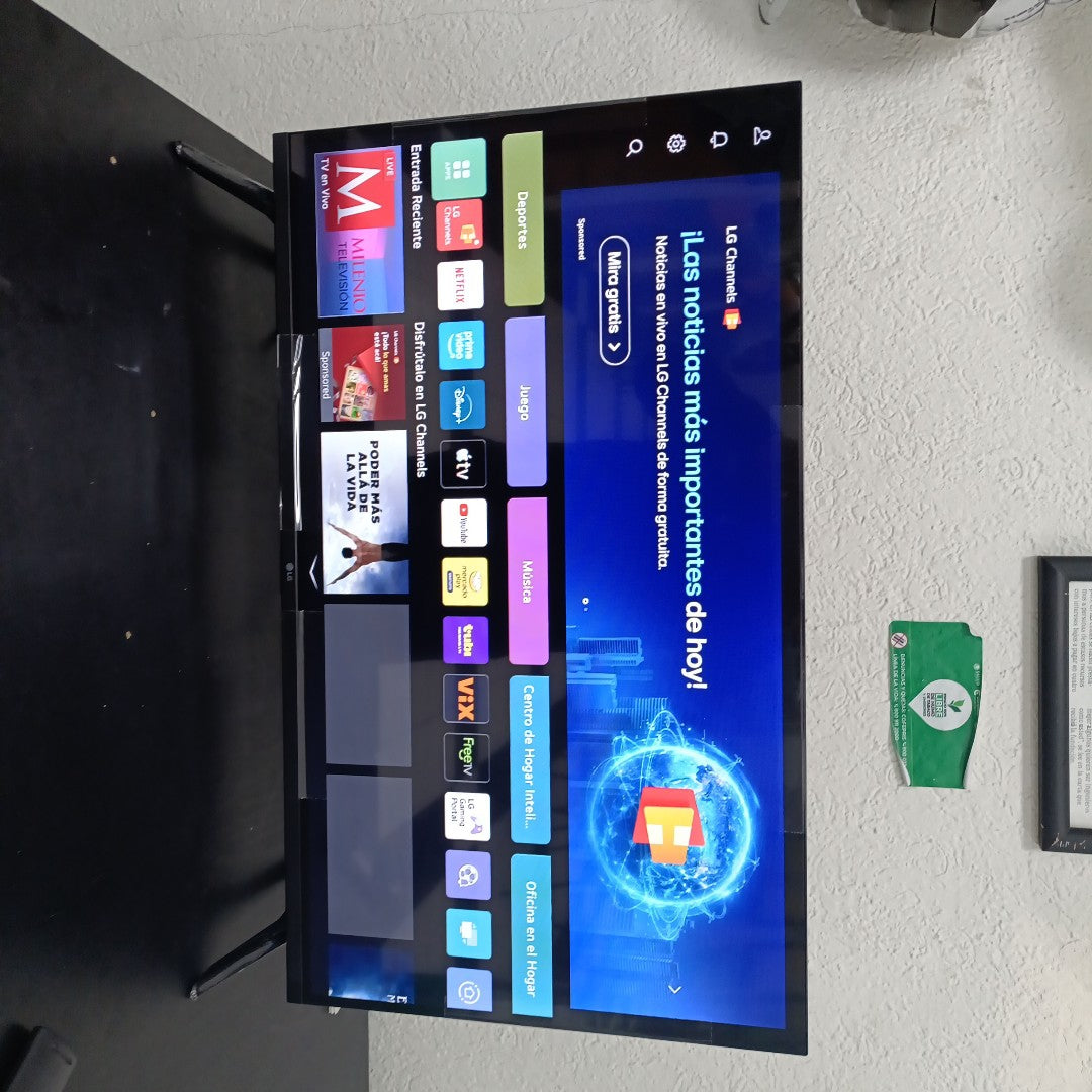 PANTALLA LG 32LR600BPSC (2025) 32" LED HD (SEMINUEVO)