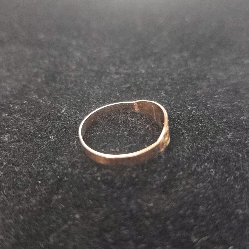 ANILLO DE GRADUACIÓN ORO 8 K 1,10 GRMS (SEMINUEVO)
