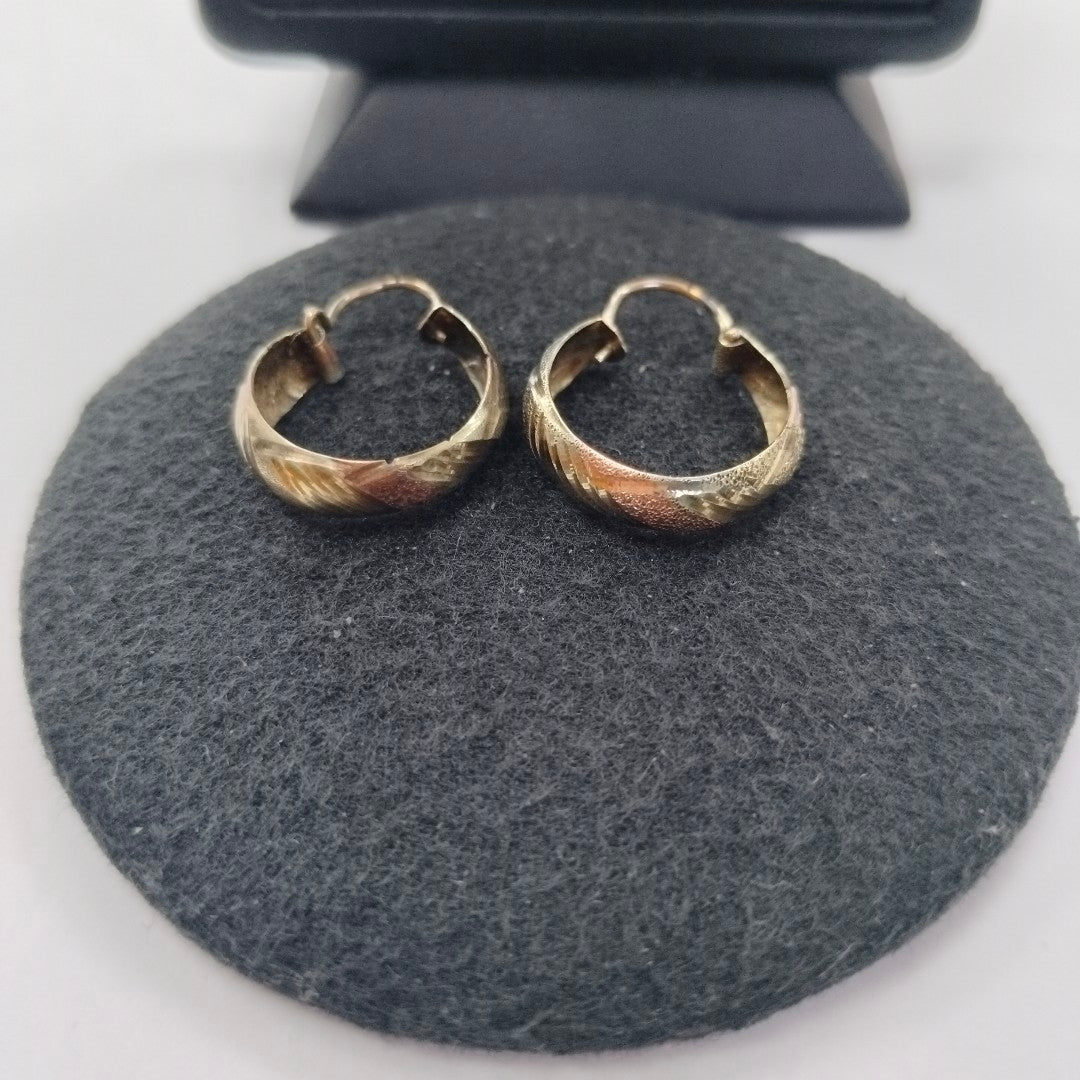ARRACADAS PAR ORO 8 K 2.3 GRMS (SEMINUEVO)