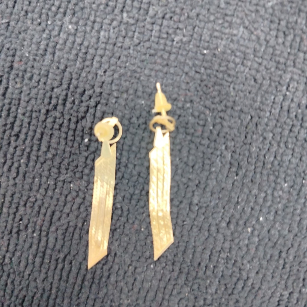 ARETES PAR ORO 10 K 1,10 GRMS (SEMINUEVO)