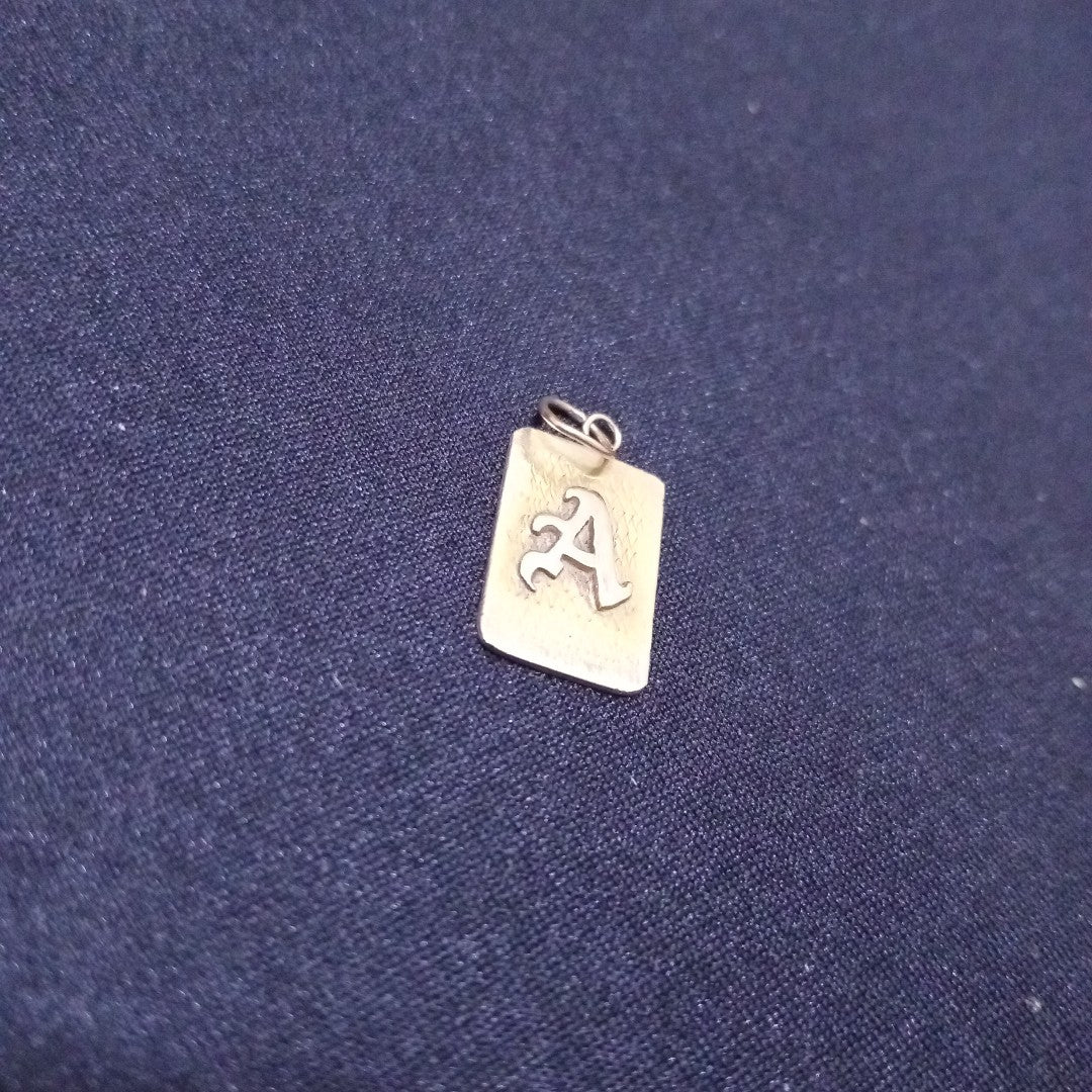 DIJE ORO 10 K 1.9 GRMS (SEMINUEVO)