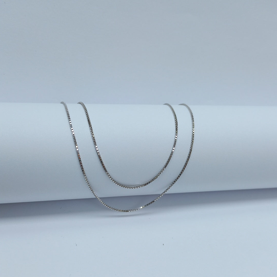 CADENA ORO BLANCO 18 K 2,40 GRMS (SEMINUEVO)