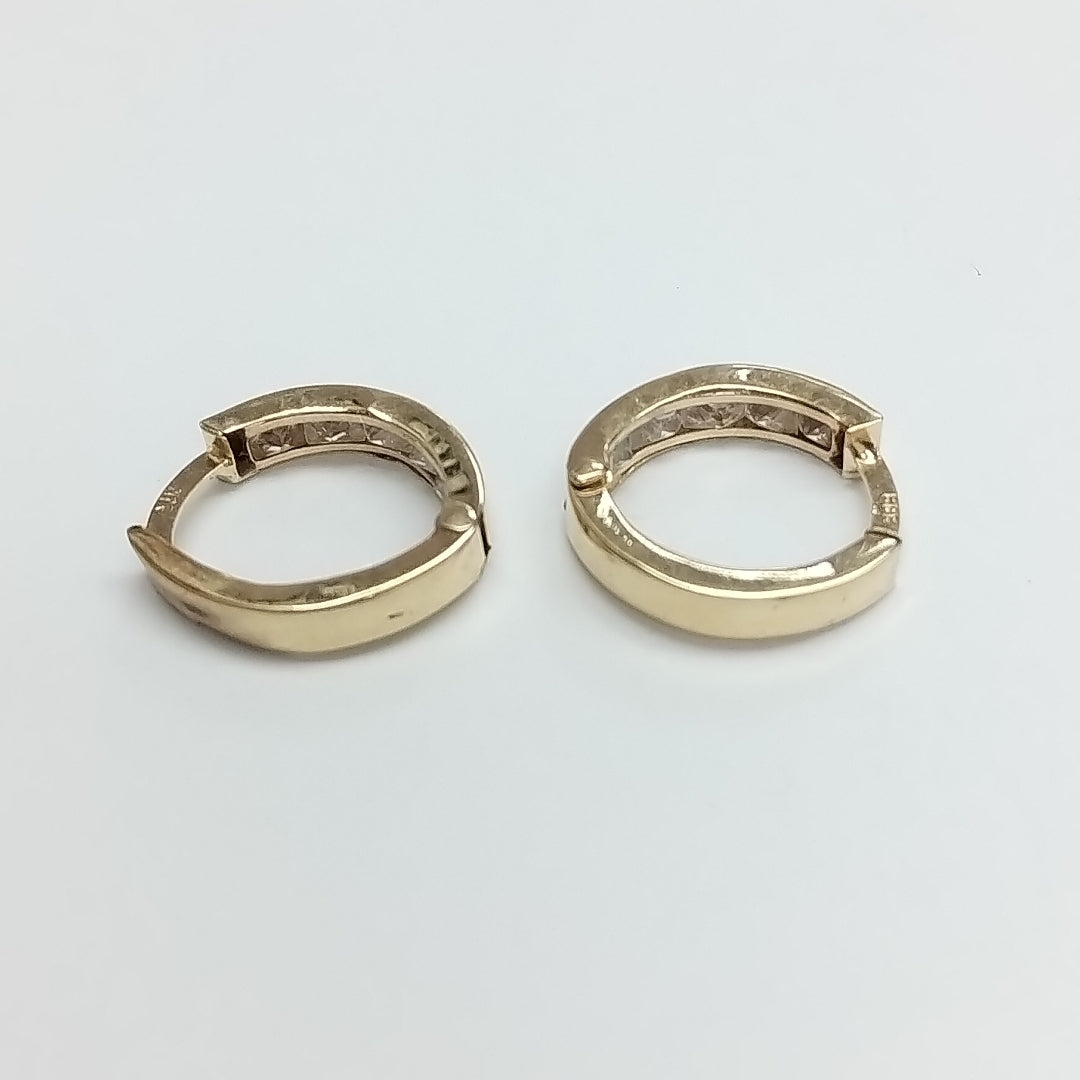 ARETES PAR ORO 14 K 1.9 GRMS (SEMINUEVO)