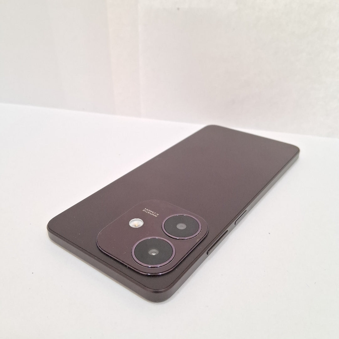 CELULAR OPPO A40 CPH2669 (2024) 256 GB 4 GB RAM (SEMINUEVO)