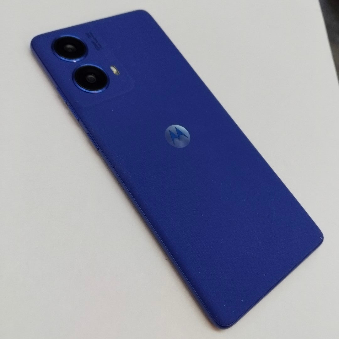 CELULAR MOTOROLA MOTO G85 5G XT2427-1 256 GB 8 GB RAM (SEMINUEVO)