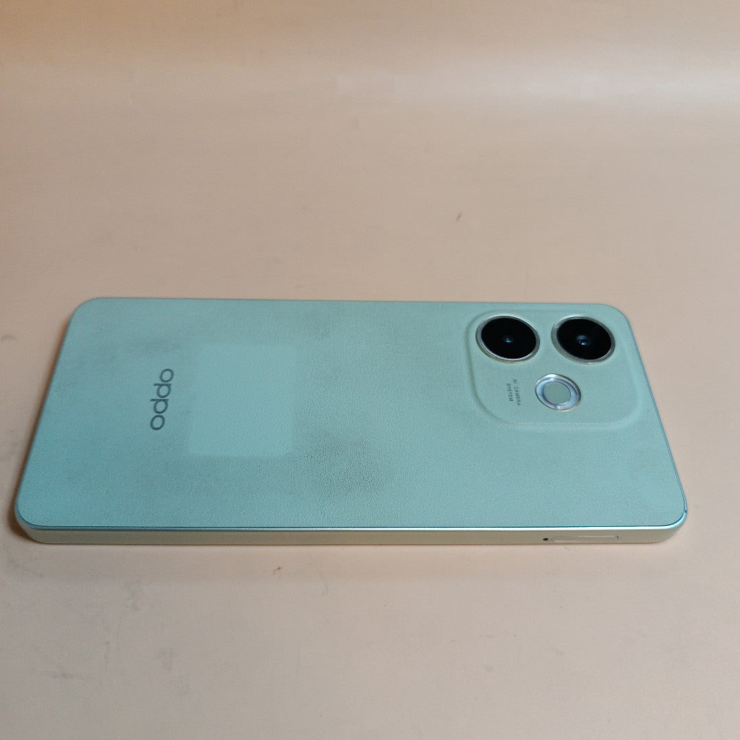 CELULAR OPPO A5 PRO CPH2711 (2025) 256 GB 8 GB RAM (SEMINUEVO)