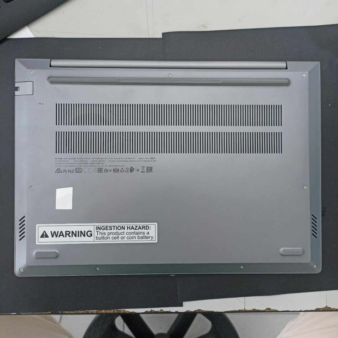 LAPTOP LENOVO THINKBOOK 14 G7 IML (2024) 512 GB SSD 16 GB RAM (SEMINUEVO)