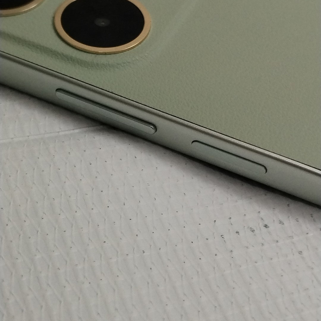 CELULAR OPPO A5 PRO CPH2711 (2025) 256 GB 8 GB RAM (SEMINUEVO)