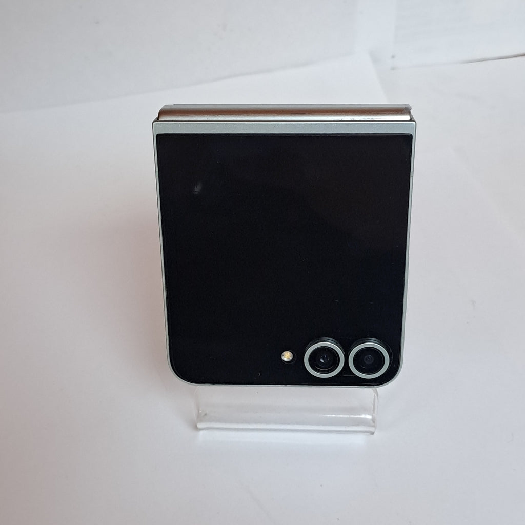 CELULAR SAMSUNG GALAXY Z FLIP6 SM-F741B (2024) 512 GB 12 GB RAM (SEMINUEVO)