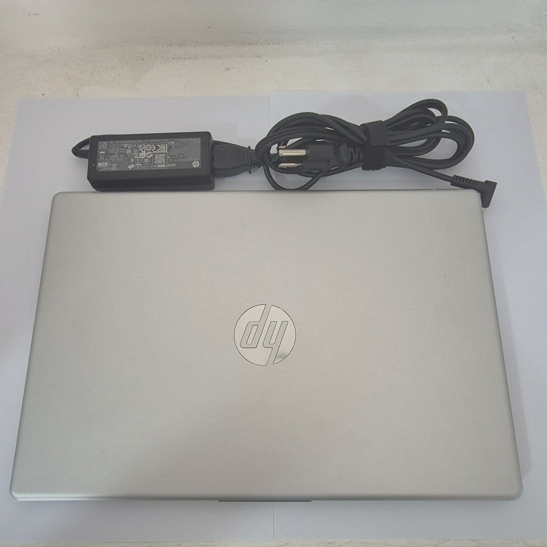 LAPTOP HP 14-EM0251LA (2025) 512 GB SSD 8 GB RAM (SEMINUEVO)