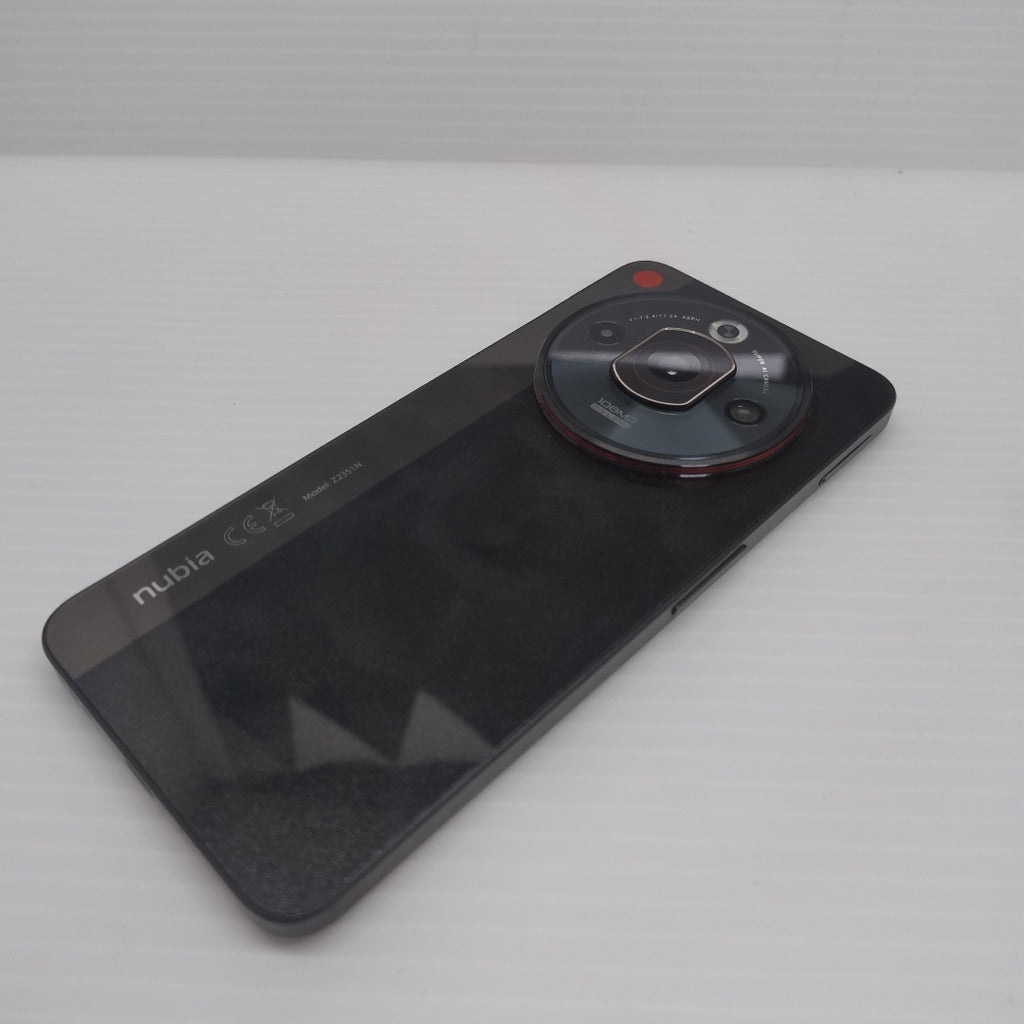 CELULAR NUBIA FOCUS PRO 5G Z2351N 256 GB 8 GB RAM (SEMINUEVO)