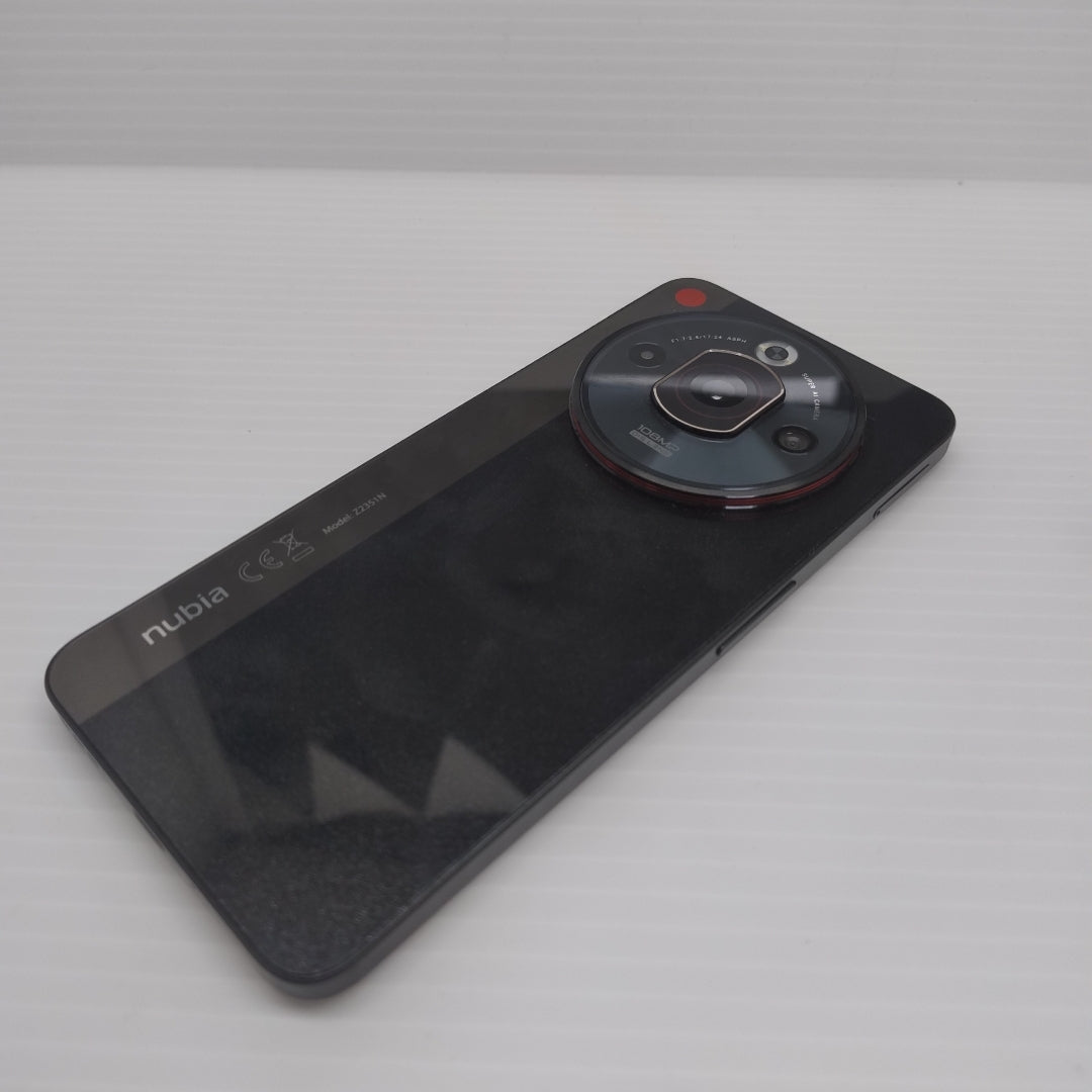 CELULAR NUBIA FOCUS PRO 5G Z2351N 256 GB 8 GB RAM (SEMINUEVO)