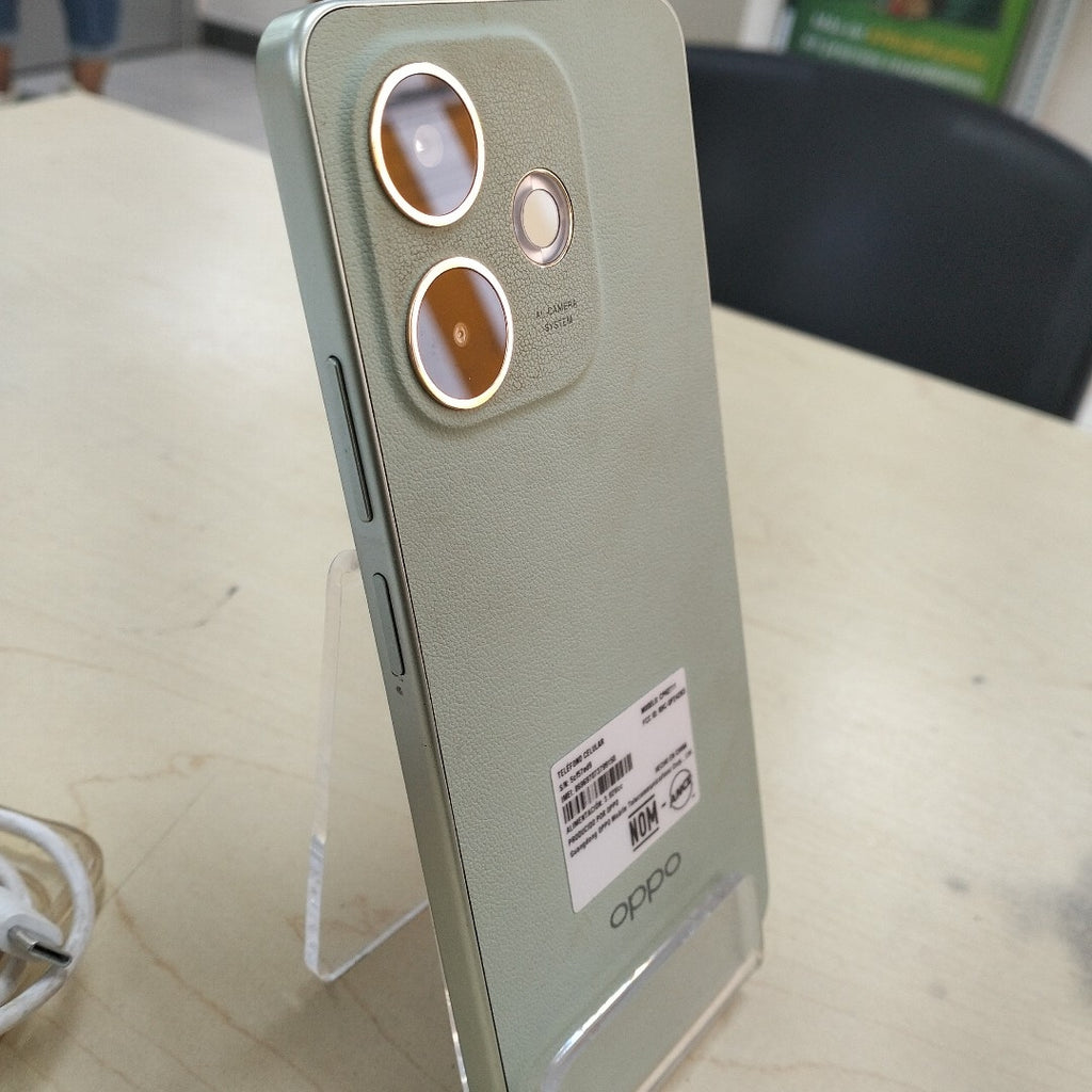 CELULAR OPPO A5 PRO CPH2711 (2025) 256 GB 8 GB RAM (SEMINUEVO)
