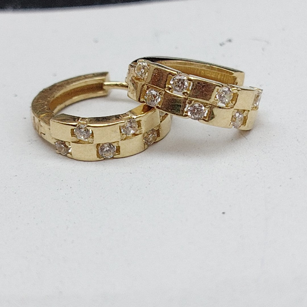 HUGGIES ORO 14K 1.9 (NUEVO)