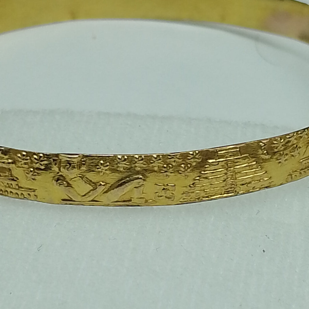 PULSERA RIGIDA ORO 10 K 9 GRMS (SEMINUEVO)