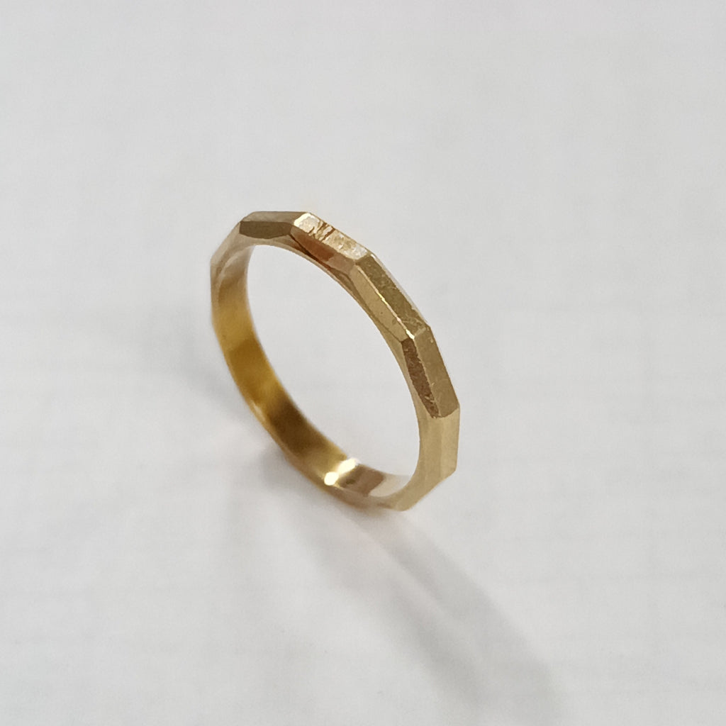 ANILLITO ORO 14 K 1.8 GRMS (SEMINUEVO)