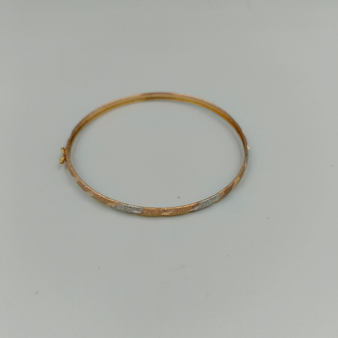 PULSERA RIGIDA ORO 14 K 4.6 GRMS (SEMINUEVO)