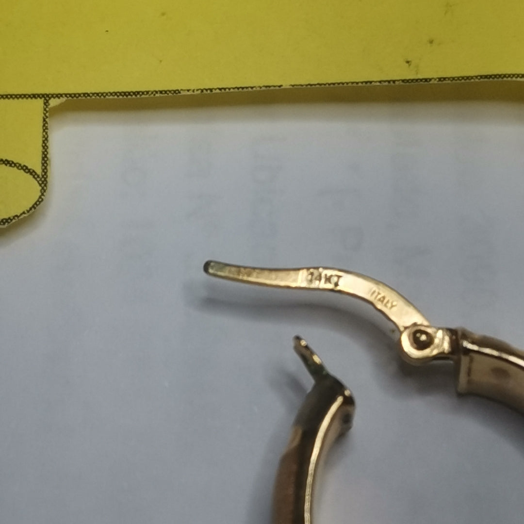 ARETES PAR ORO 14 K 2.6 GRMS (SEMINUEVO)
