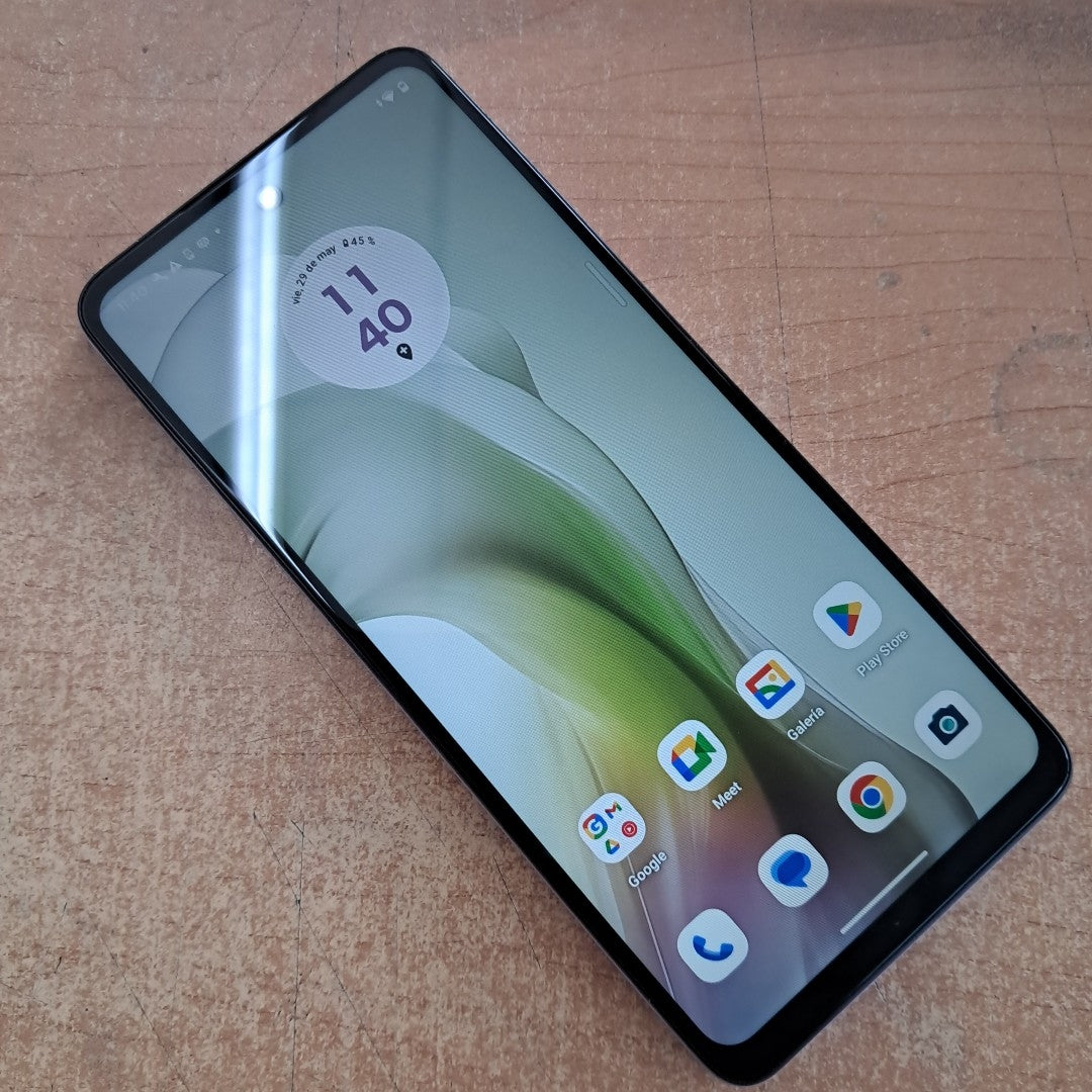 CELULAR MOTOROLA MOTO E14 XT2421-12 (2024) 64 GB 2 GB RAM (SEMINUEVO)