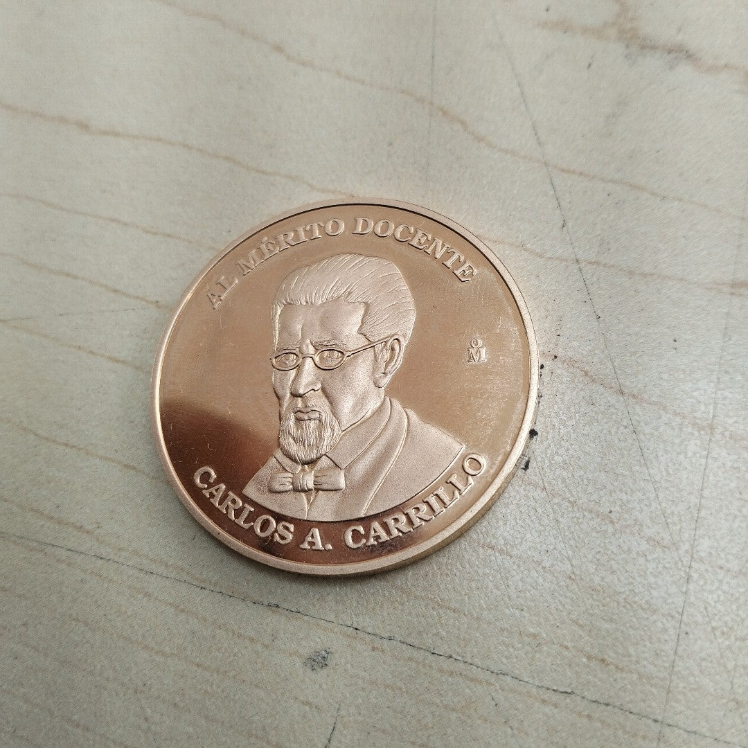 MEDALLA CONMEMORATIVA ORO 18 K 42,00 GRMS (SEMINUEVO)