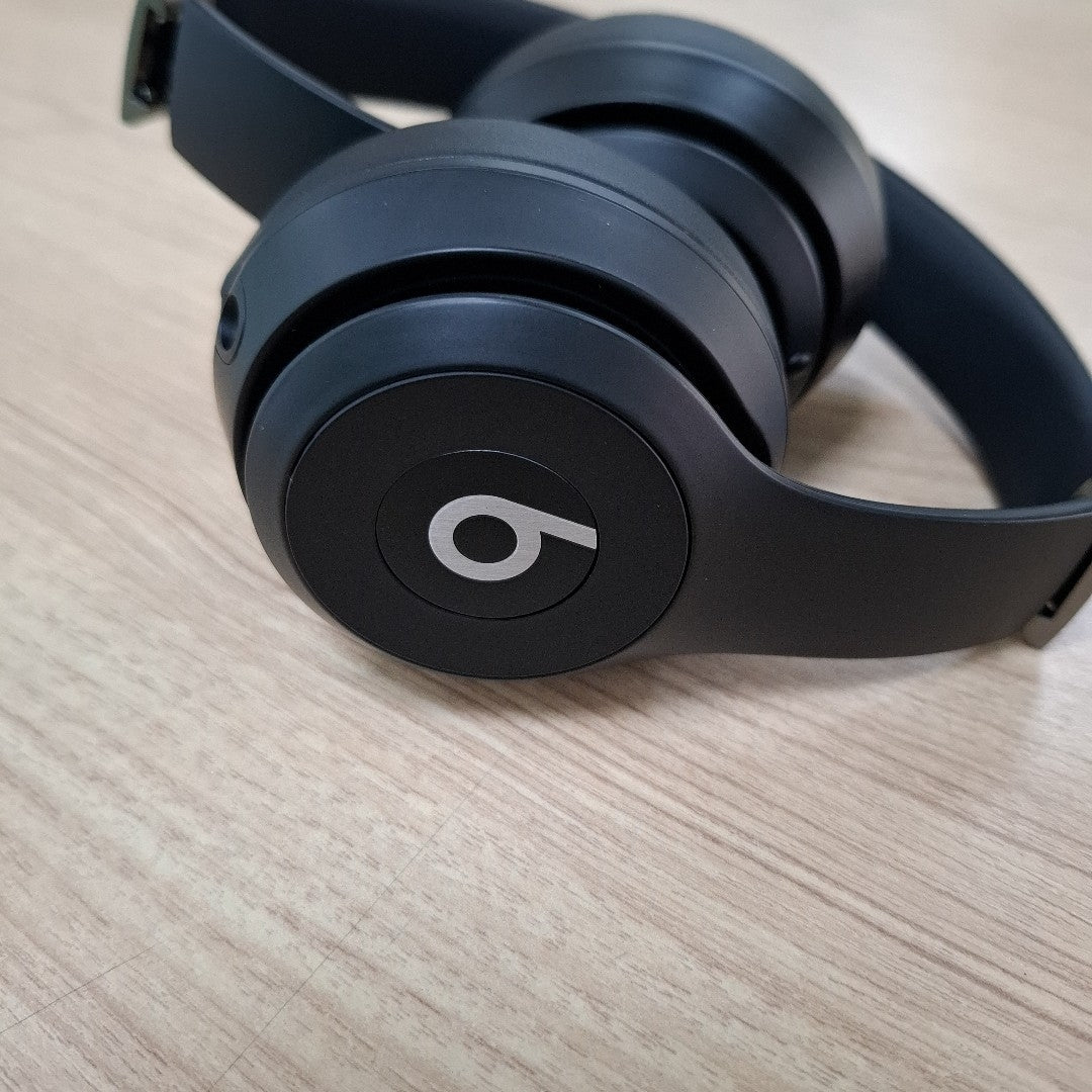 AUDIFONOS BEATS SOLO 4 INALAMBRICO ON EAR (SEMINUEVO)