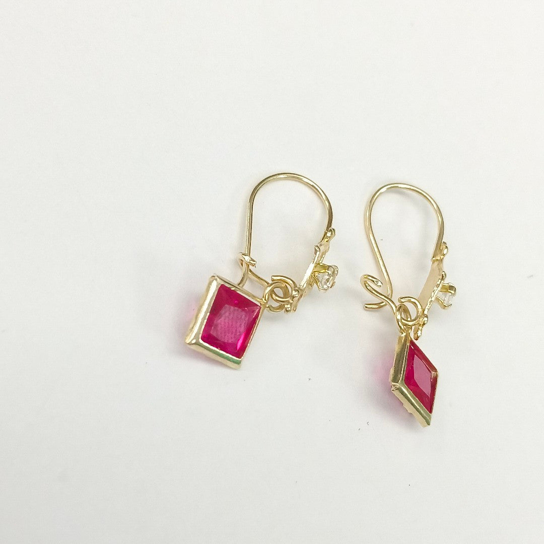 ARETES PAR ORO 10 K 1.3 GRMS (SEMINUEVO)