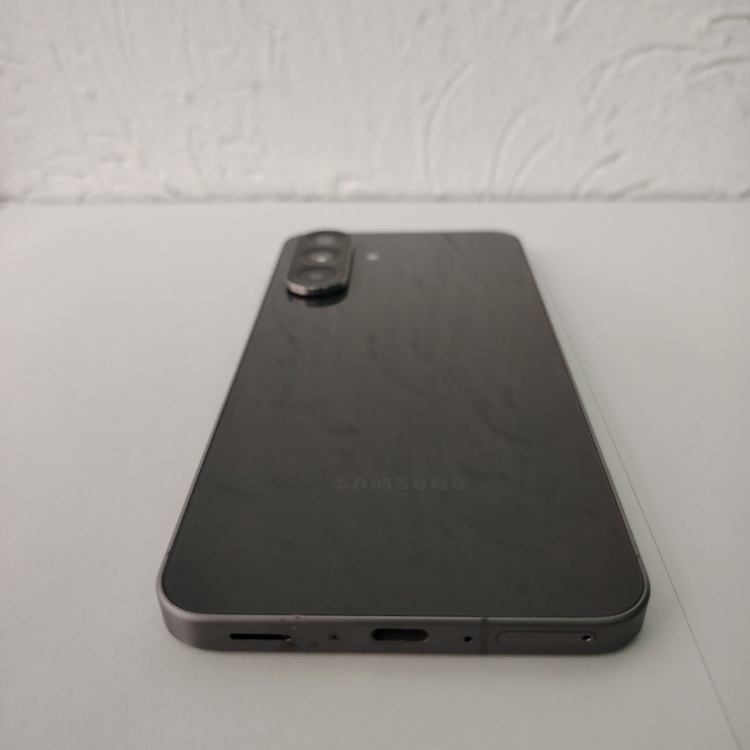 CELULAR SAMSUNG GALAXY A56 SM-A566E (2025) 256 GB 8 GB RAM (SEMINUEVO)