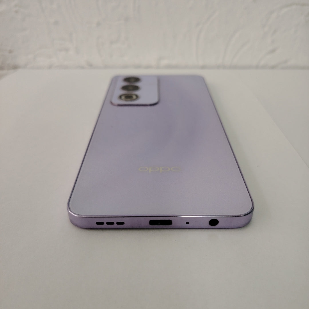 CELULAR OPPO A80 5G CPH2639 (2024) 256 GB 8 GB RAM (SEMINUEVO)