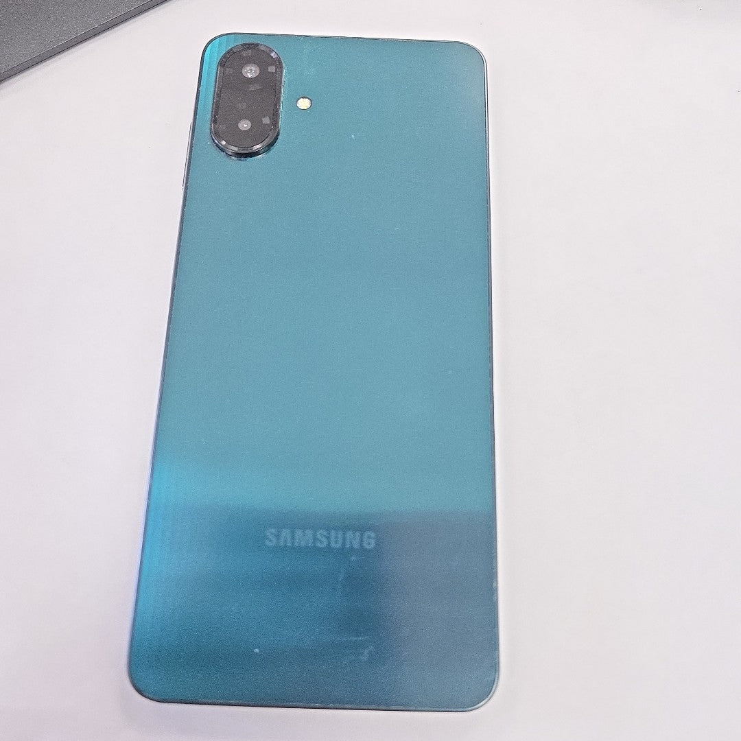 CELULAR SAMSUNG GALAXY A07 SM-A075M (2025) 64 GB 4 GB RAM (SEMINUEVO)