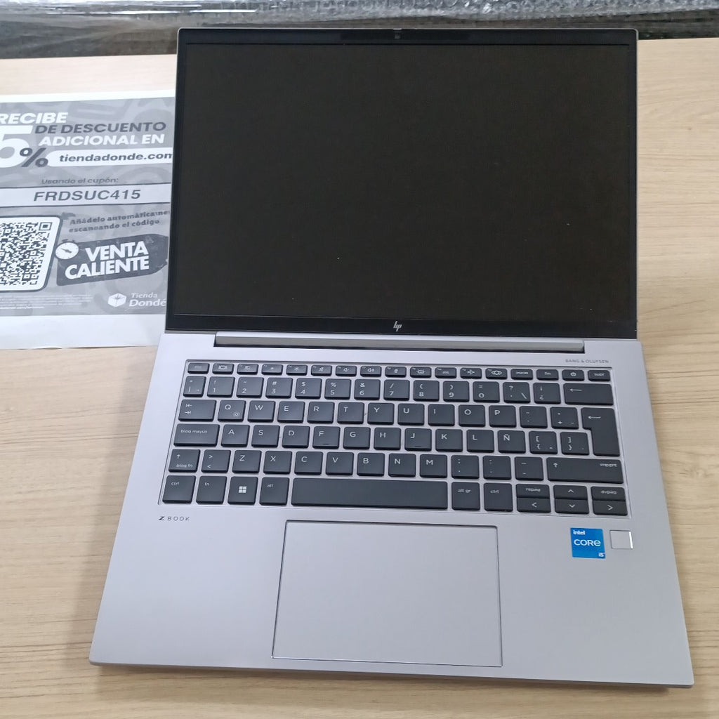 LAPTOP HP ZBOOK FIREFLY 14 G10 (2024) 256 GB SSD 16 GB RAM (SEMINUEVO)